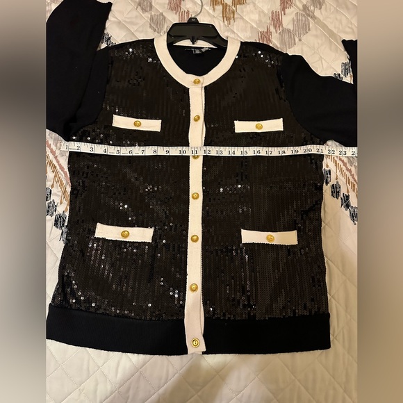 BCBG Black and White Sequin Cardigan with Gold Accents. Size Large. NWT. - Picture 7 of 10